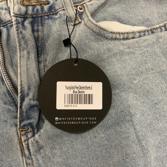 Brand new white fox shorts - Picture 3 of 3